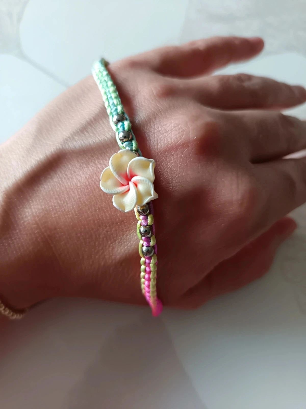 Bracelet fantaisie macramé fleur thiaré